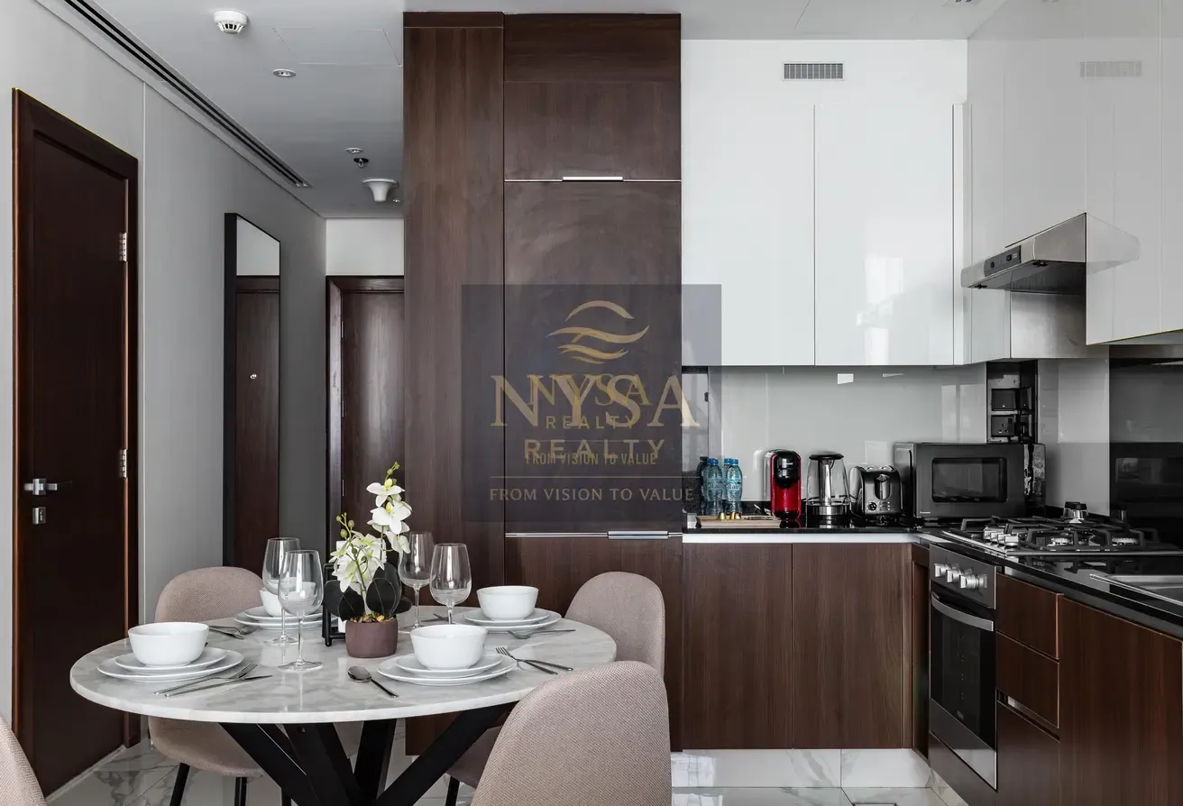 Luxury 1 Bedroom|Canal View|Premium Furnishings