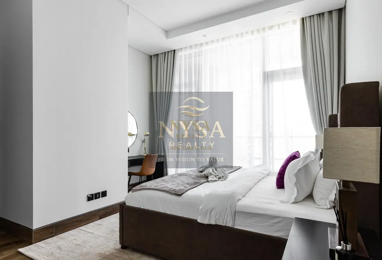 Luxury 1 Bedroom|Canal View|Premium Furnishings