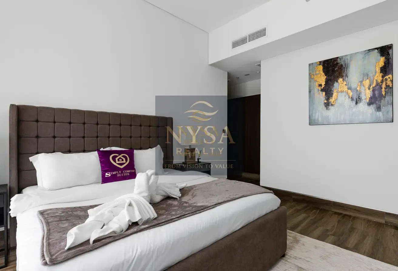 Luxury 1 Bedroom|Canal View|Premium Furnishings