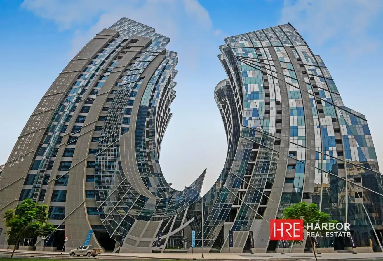 Canal View | Modern Unit | Furnished | High Floor