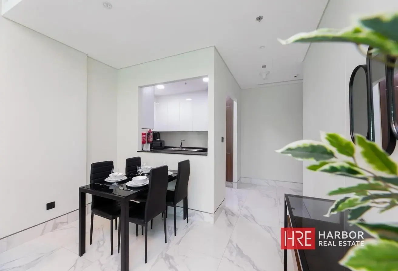Canal View | Modern Unit | Furnished | High Floor