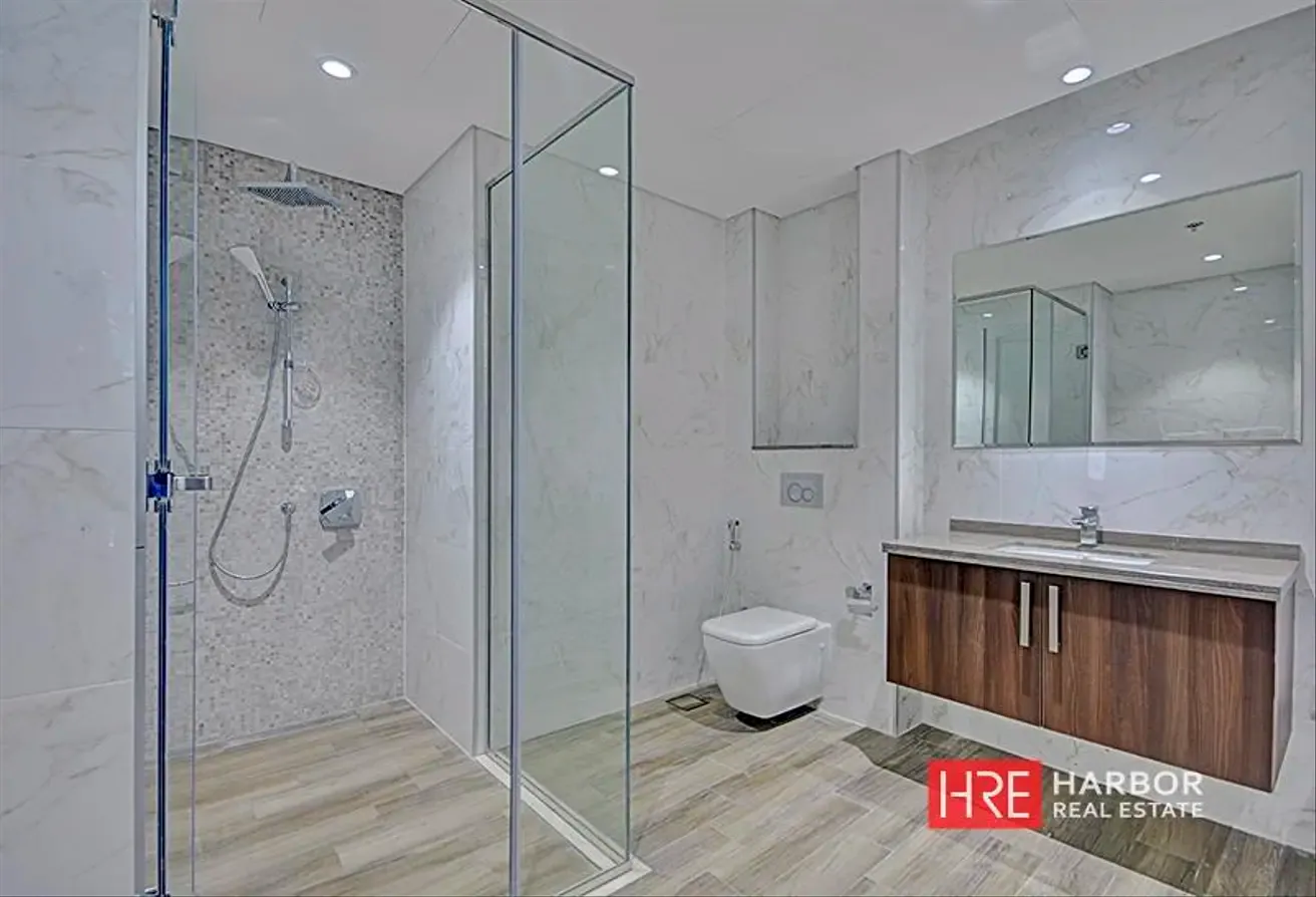 Canal View | Modern Unit | Furnished | High Floor