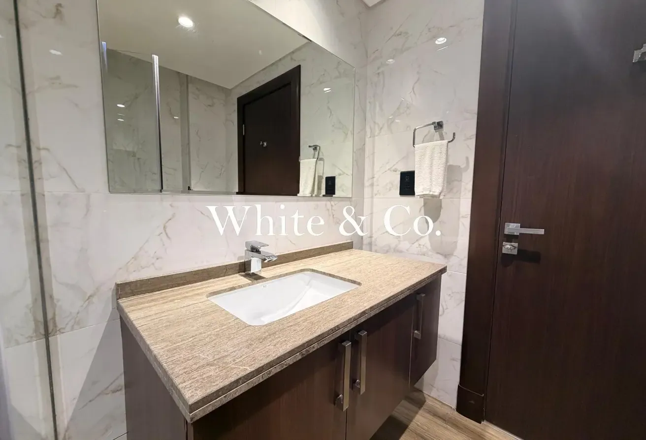 U-Shaped Tower | Canal View | Furnished