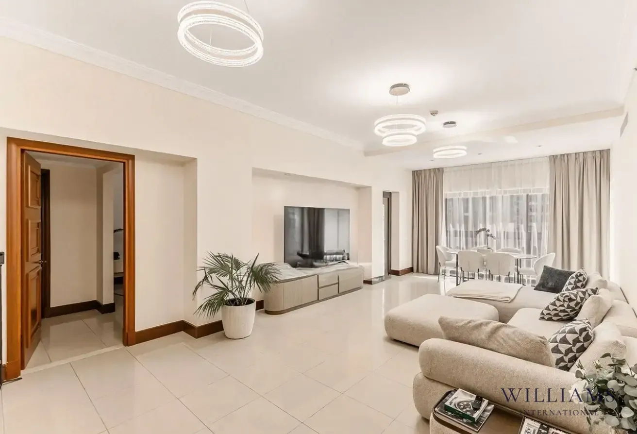 UNFURNISHED | IMMACULATE CONDITION | 2 BED + MAIDS