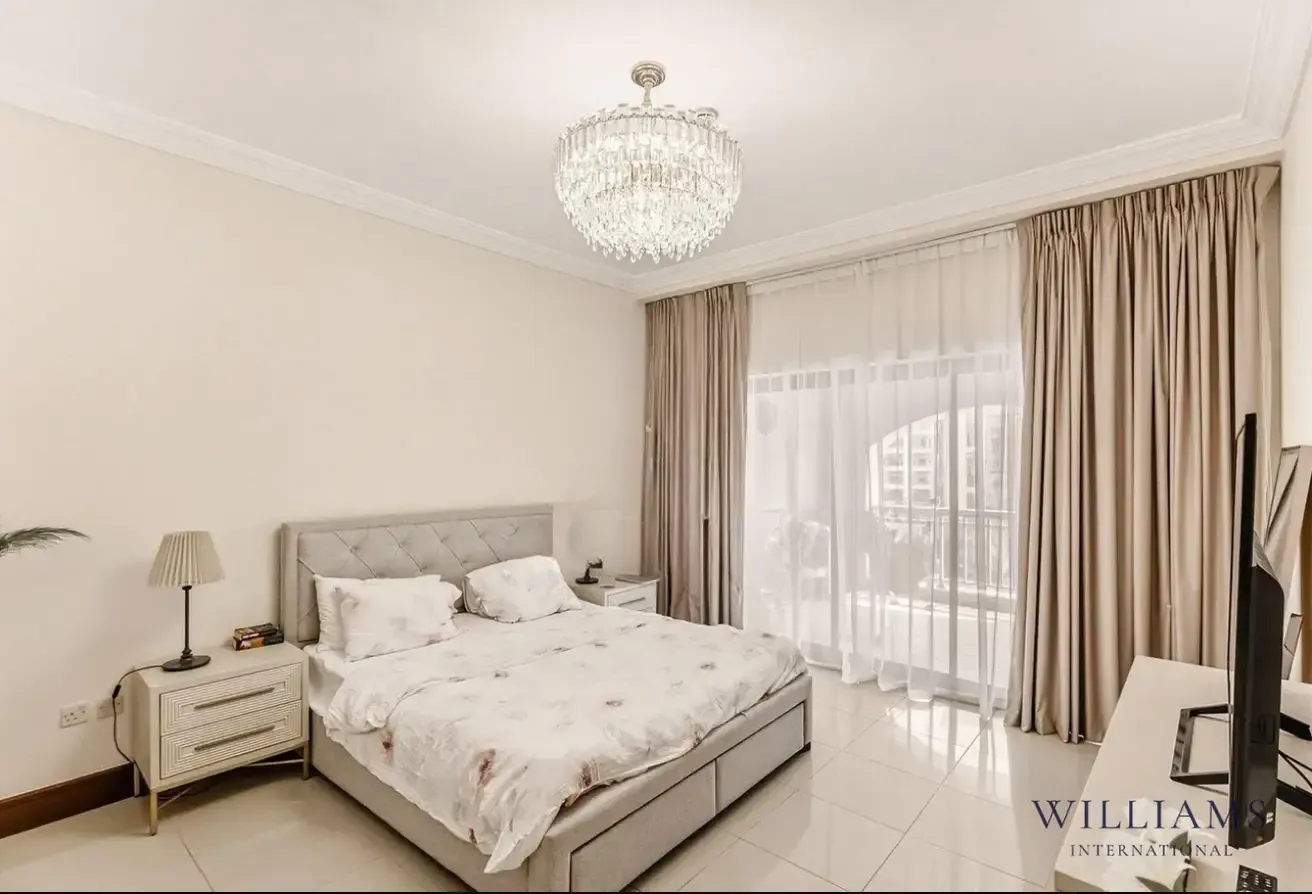 UNFURNISHED | IMMACULATE CONDITION | 2 BED + MAIDS