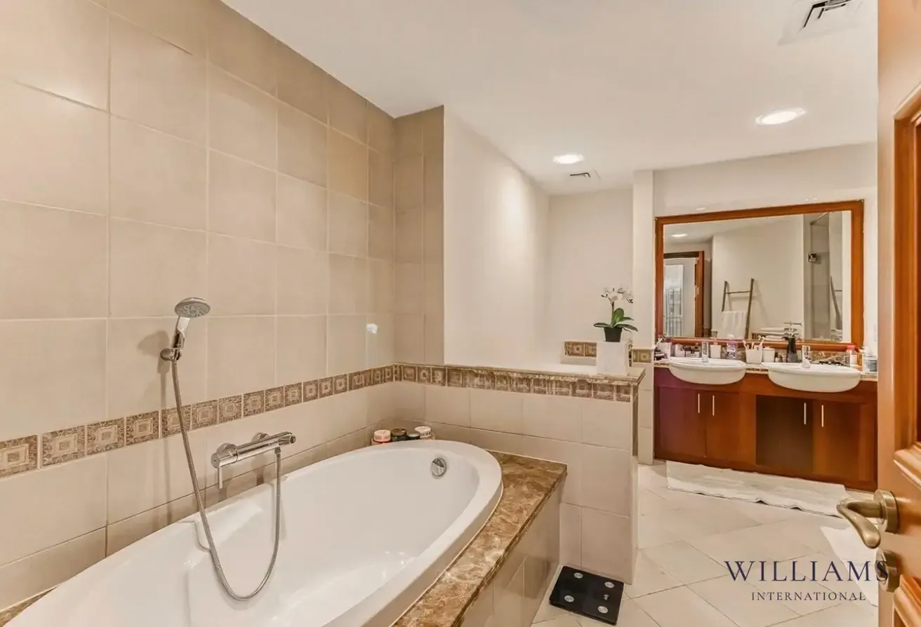 UNFURNISHED | IMMACULATE CONDITION | 2 BED + MAIDS