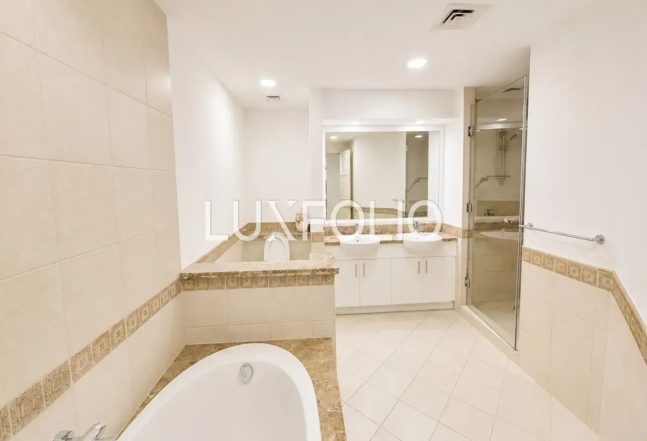 Exclusive | High Floor | Park | Upgraded