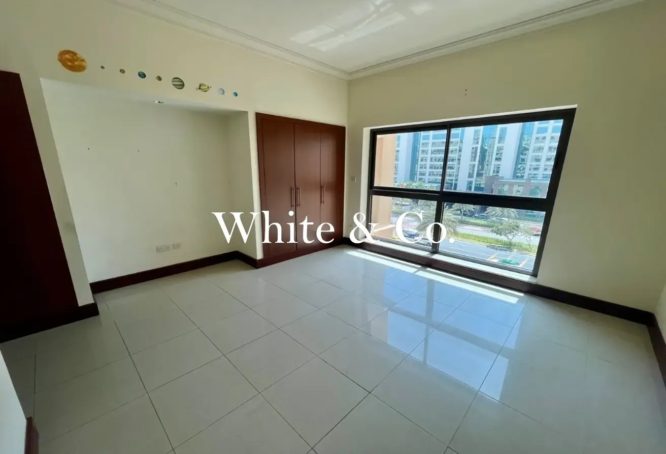 High ROI | Community View |Mid Floor Unit