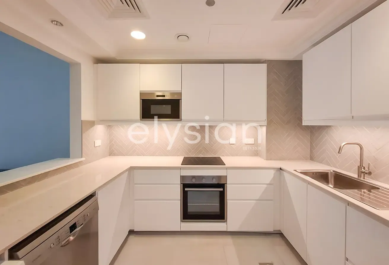Furnished | Vacant | | Upgraded 1BR