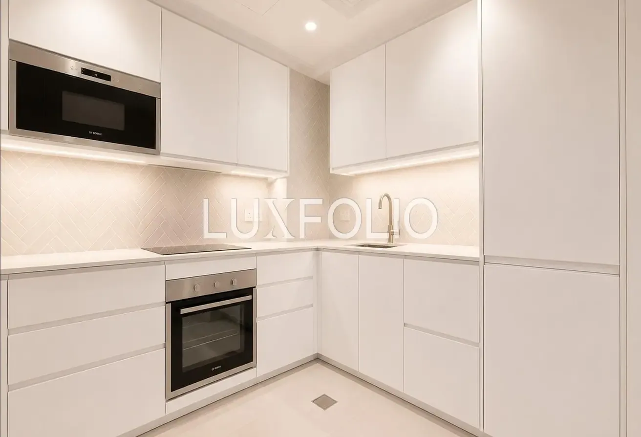 Vacant Now | Upgraded | 1 Bedroom | Large