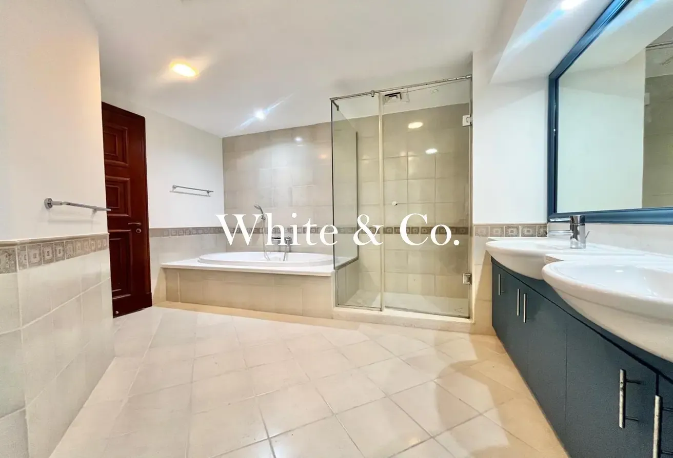 Upgraded | Unfurnished | High Floor Unit