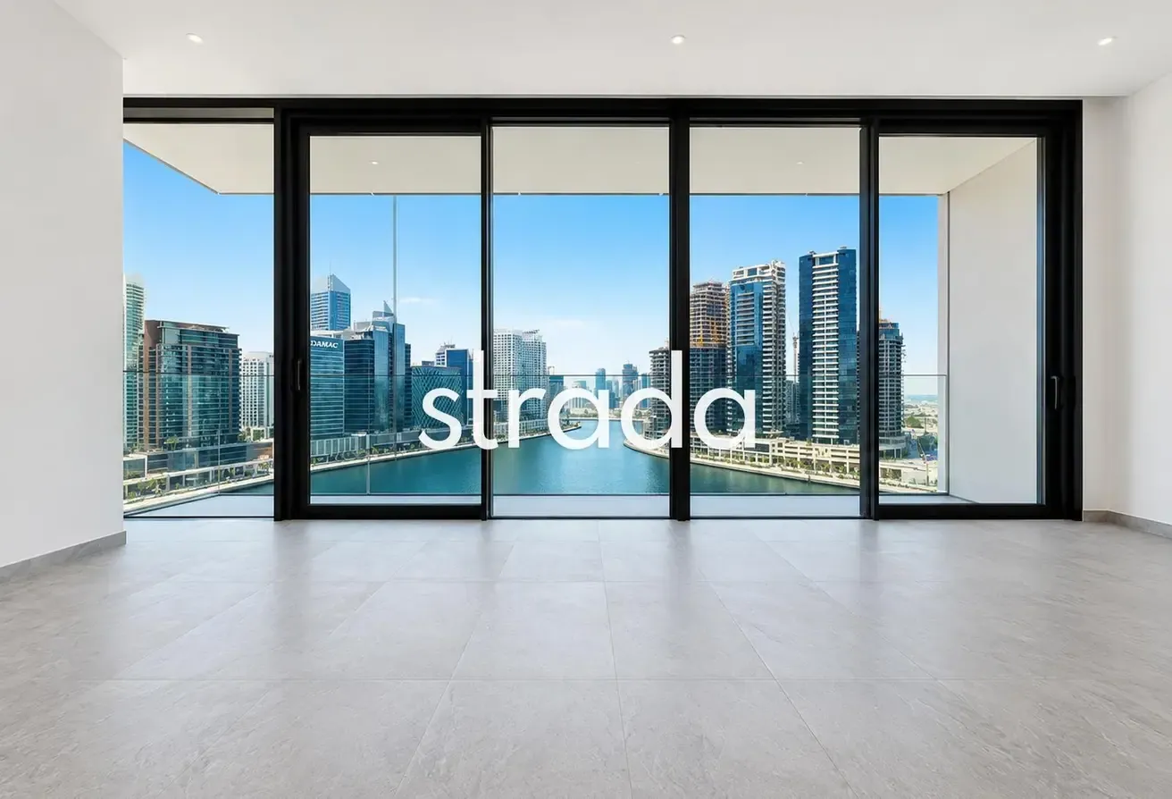 Luxury Living | High Floor | Canal View