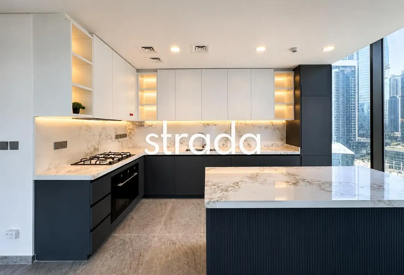 Luxury Living | High Floor | Canal View