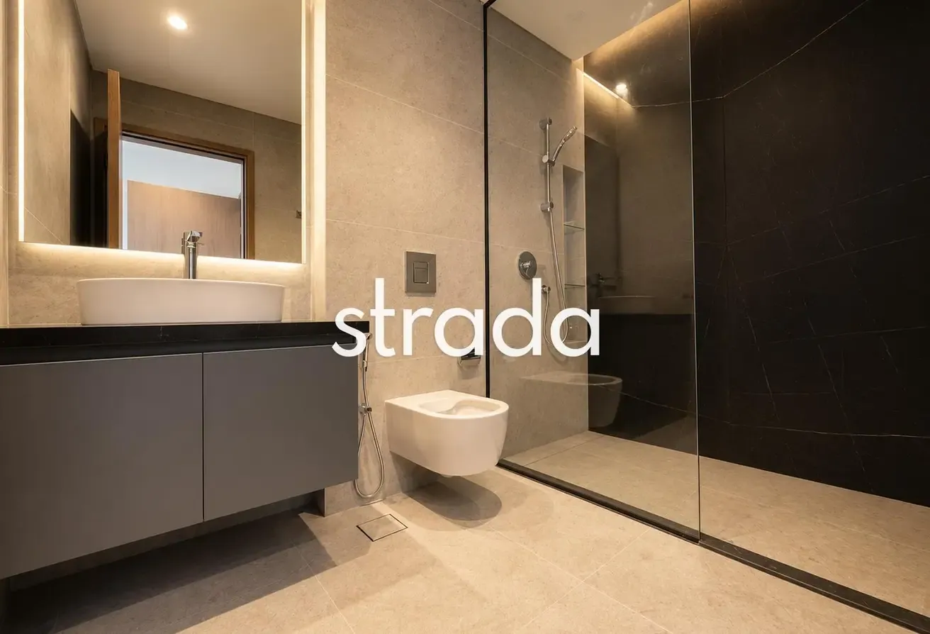Luxury Living | High Floor | Canal View