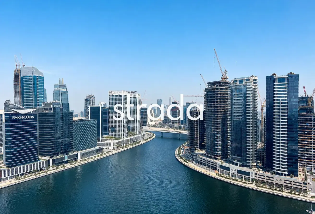 Luxury Living | High Floor | Canal View
