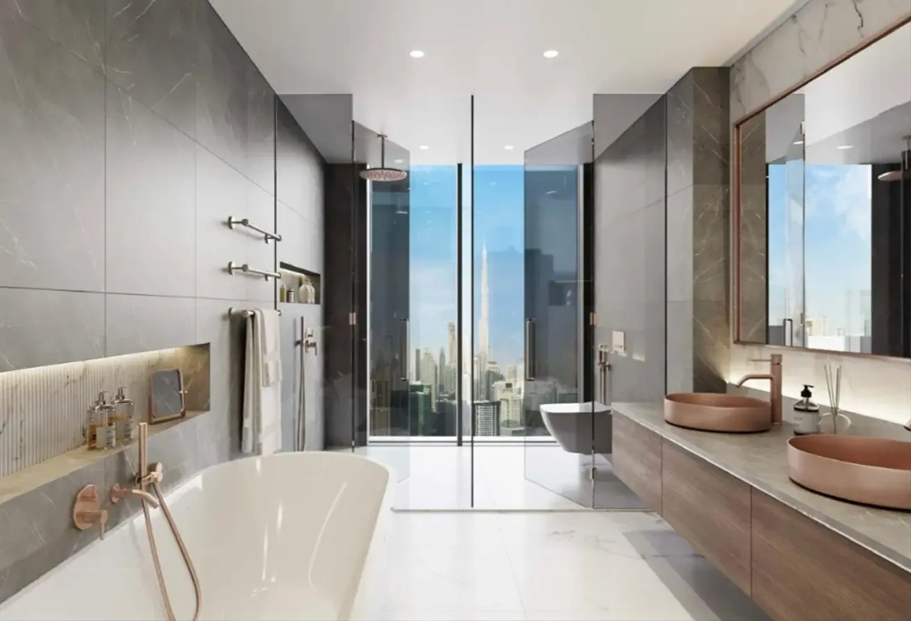 Luxury Living | Canal View | Prime Location