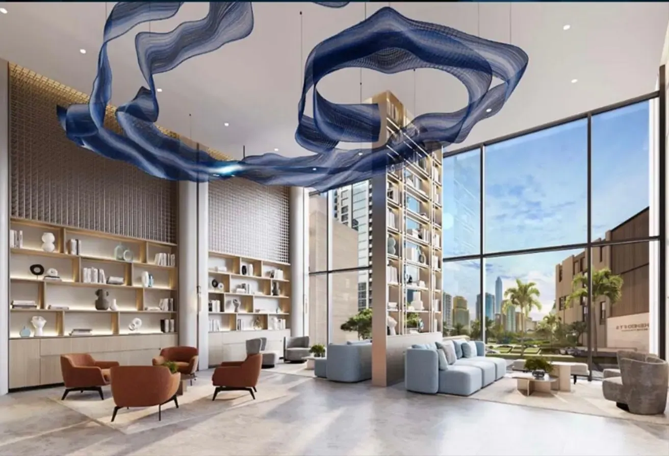 Luxury Living | Canal View | Prime Location