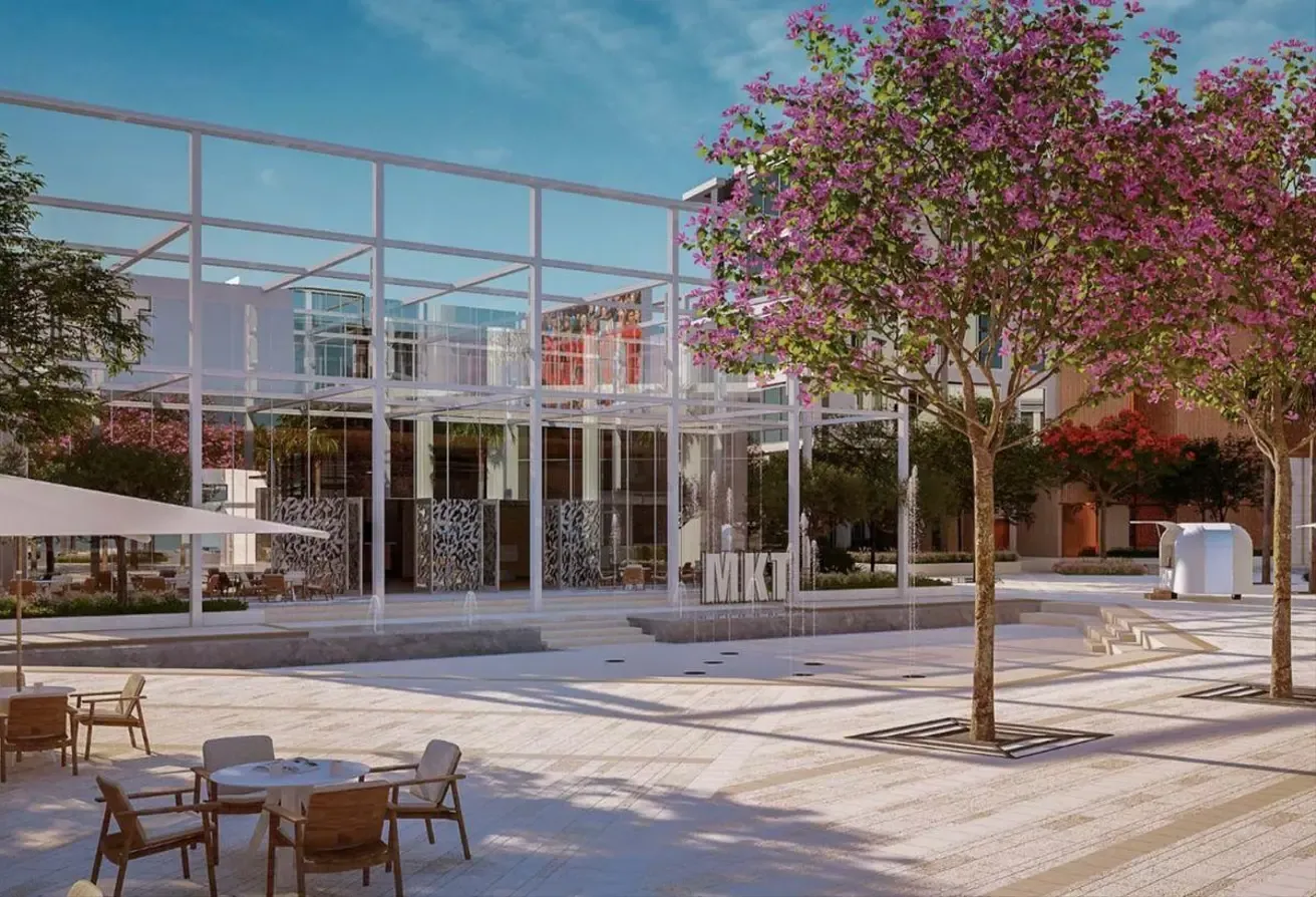 Luxury Living | Canal View | Prime Location