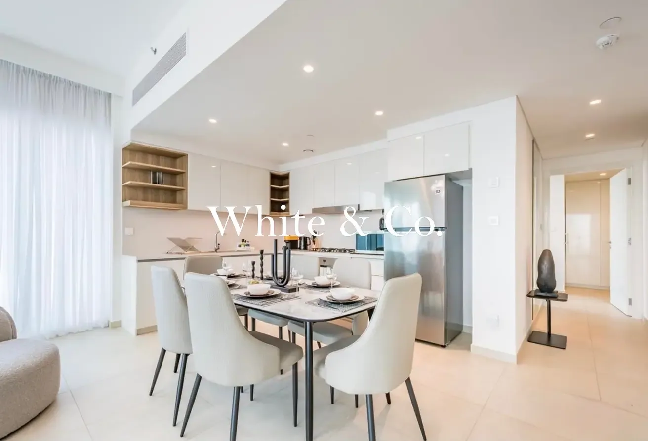 HIGH FLOOR CORNER | VACANT | FULL VIEWS