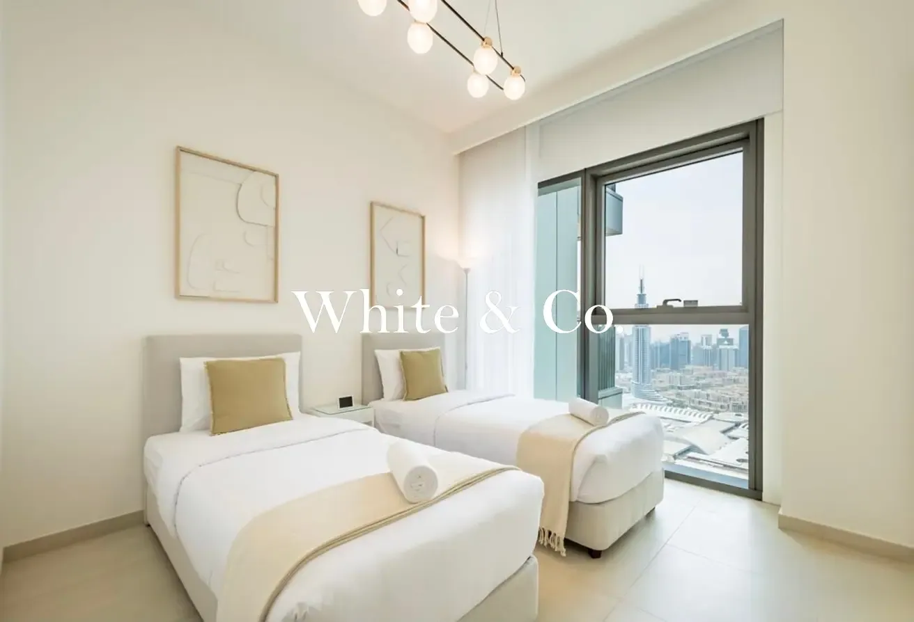 HIGH FLOOR CORNER | VACANT | FULL VIEWS