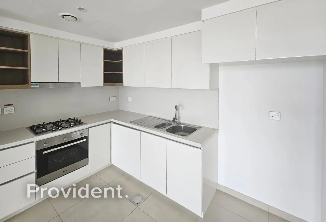 DIFC Views | 3 Bath | 150 Meters From Dubai Mall
