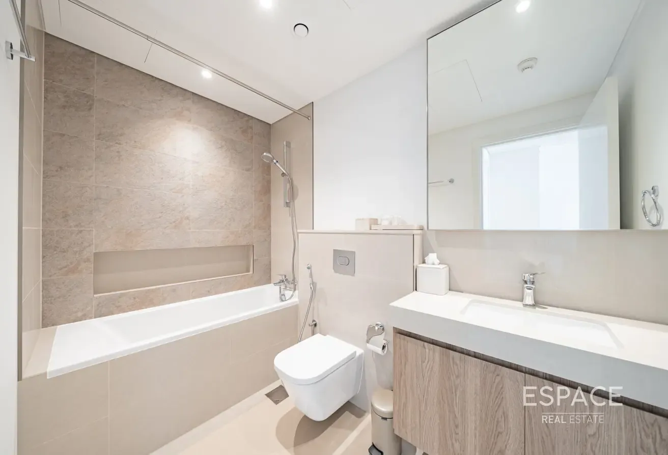 Furnished | High Floor | VOT | Exclusive