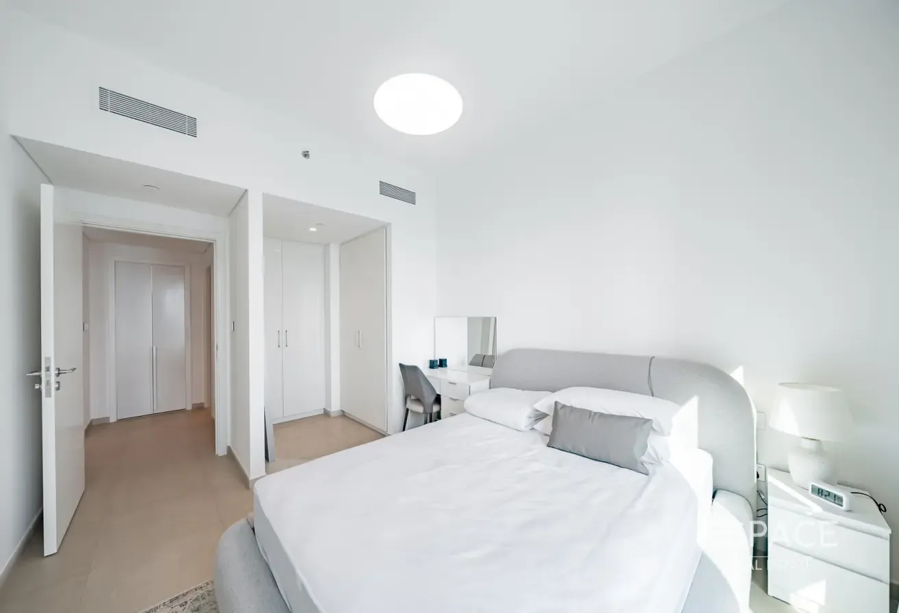 Furnished | High Floor | VOT | Exclusive