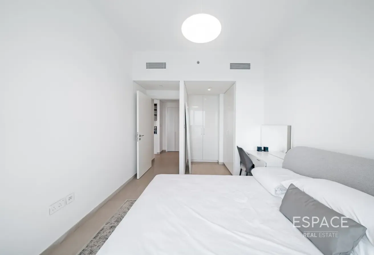 Furnished | High Floor | VOT | Exclusive