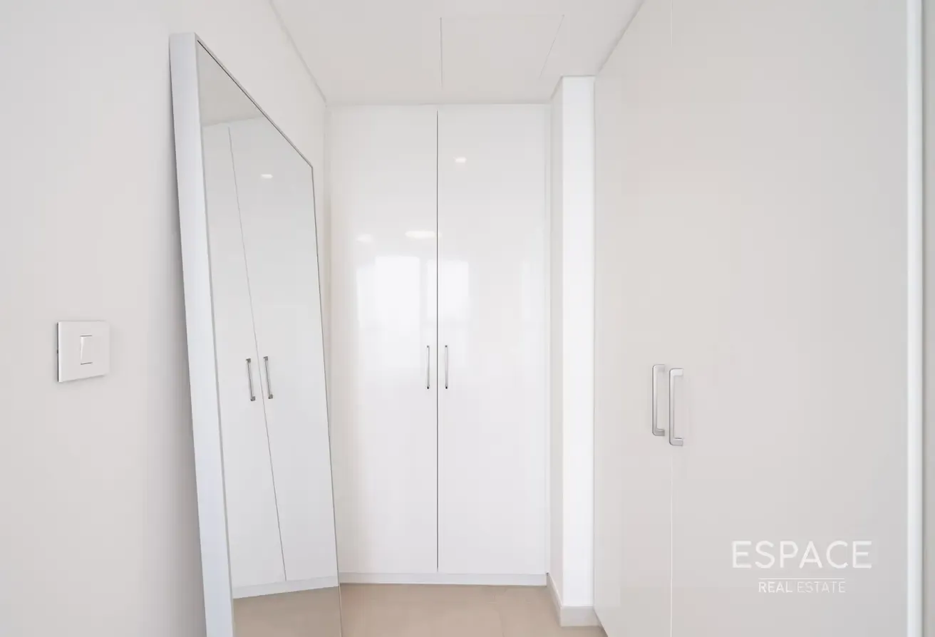 Furnished | High Floor | VOT | Exclusive