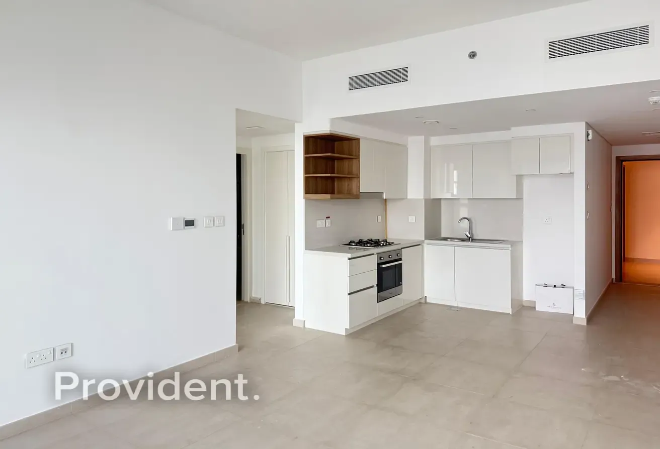 Vacant High Floor | Panoramic Sea View