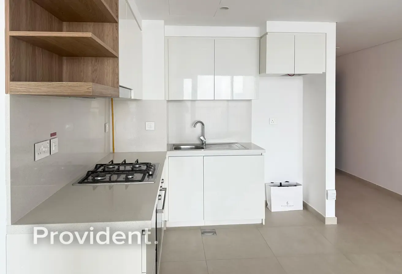 Vacant High Floor | Panoramic Sea View
