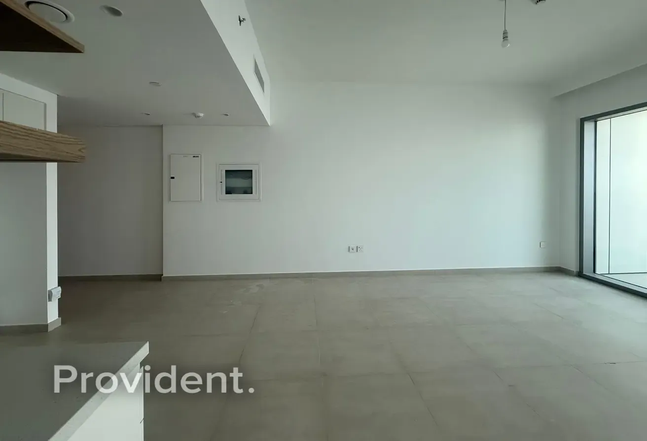Vacant High Floor | Panoramic Sea View