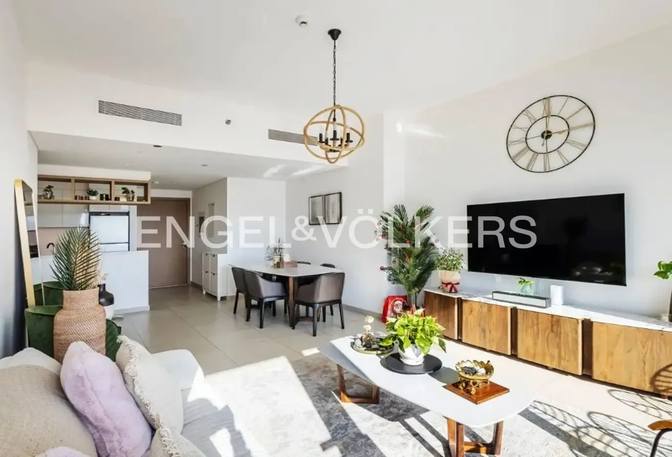 Burj Khalifa View | Vacant Soon | Furnished