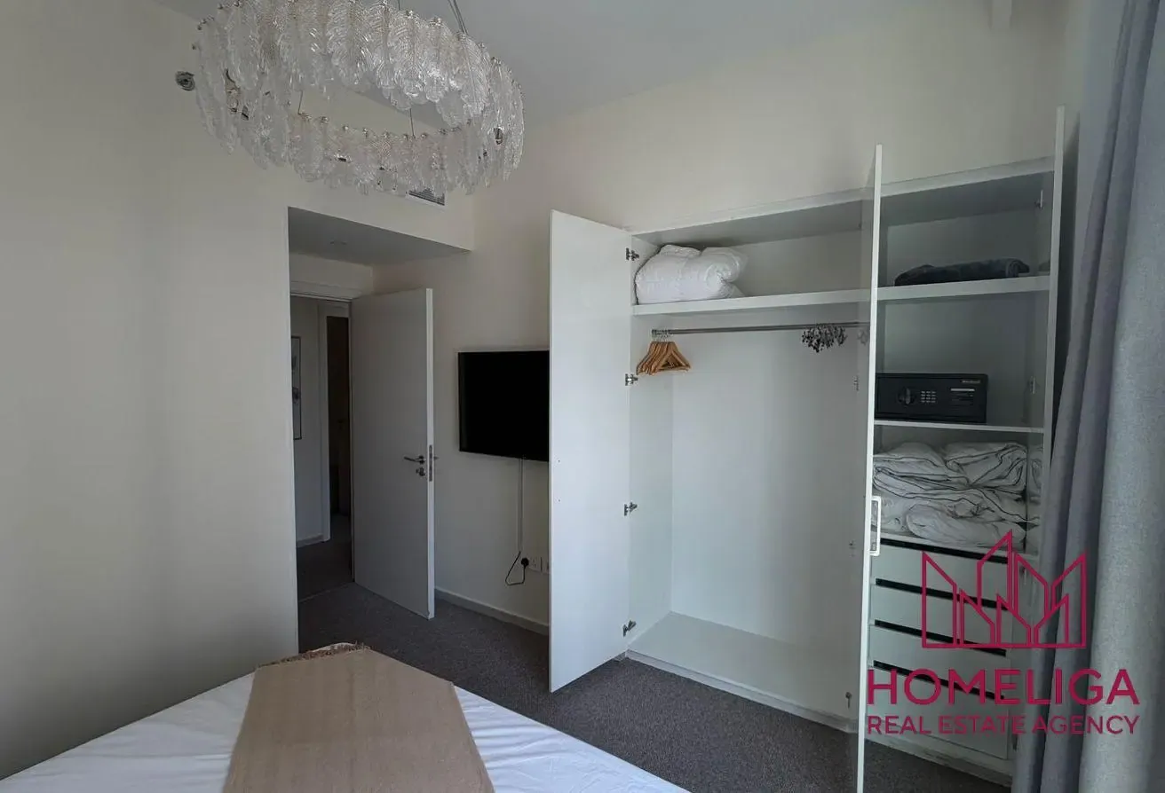 Full Burj Khalifa View | 3BR + Maid