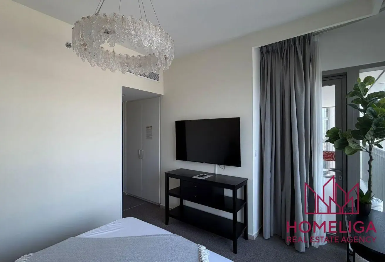 Full Burj Khalifa View | 3BR + Maid