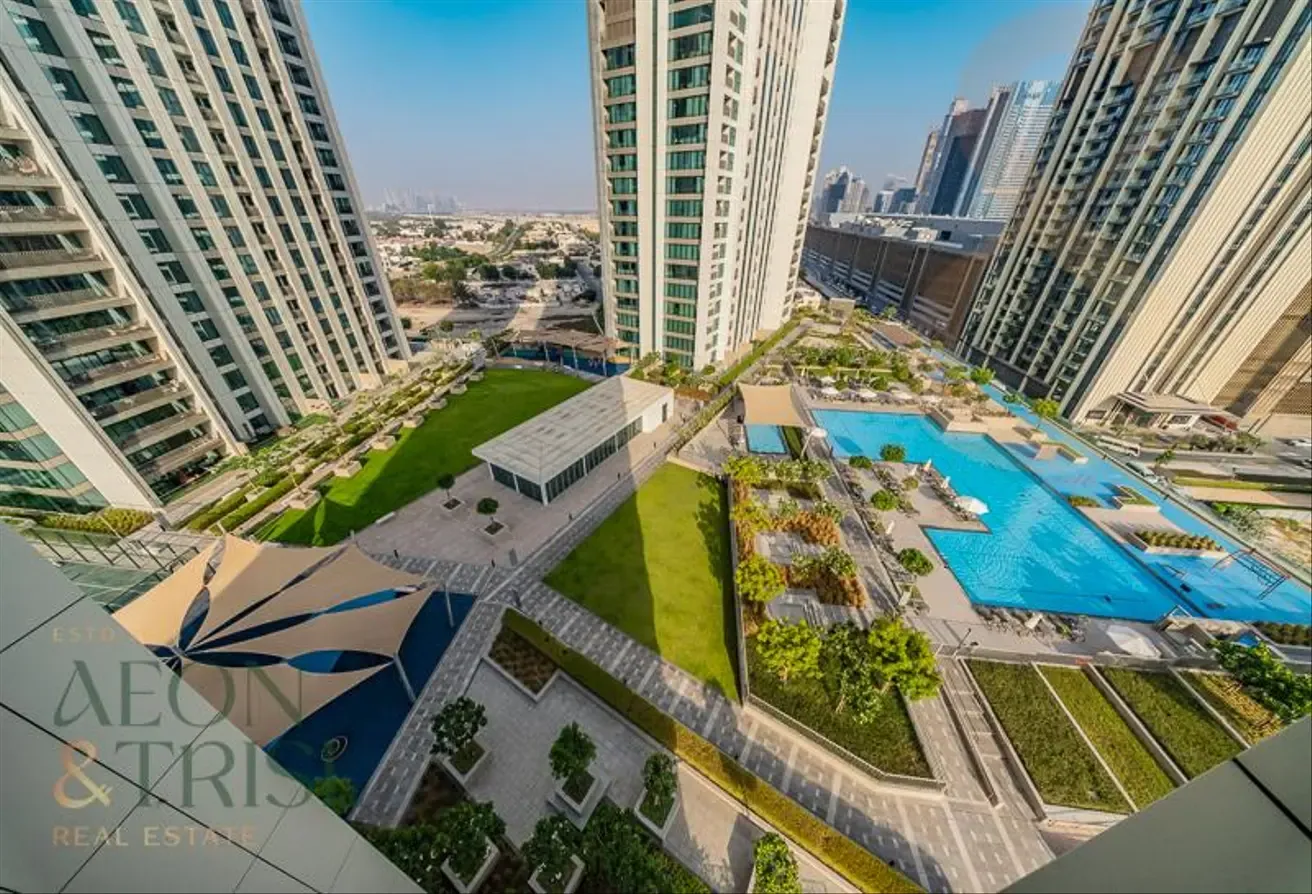 BURJ KHALIFA VIEW I CORNER UNIT I POOL VIEW