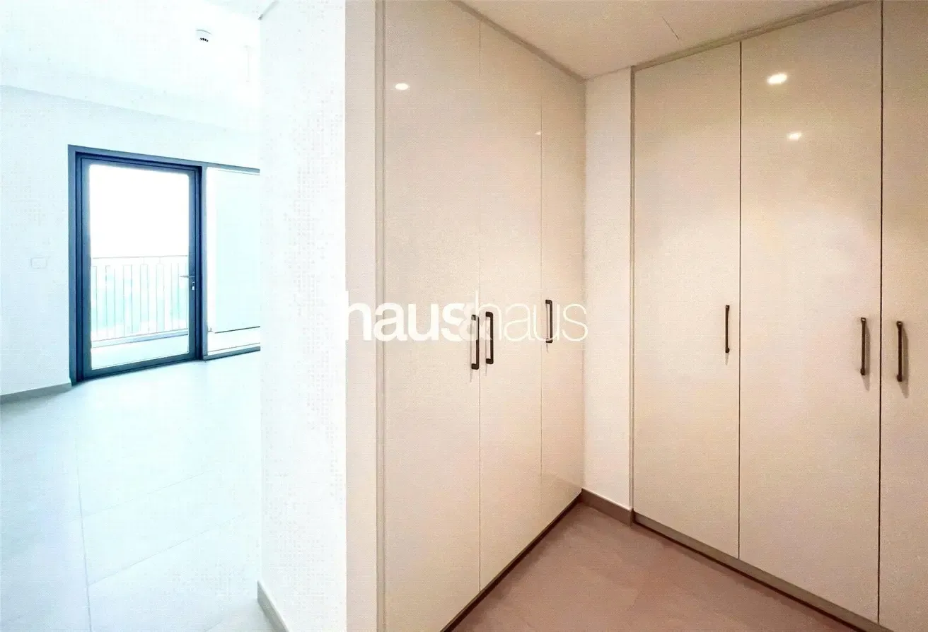 High Floor | Burj Khalifa View | Maids | Vacant