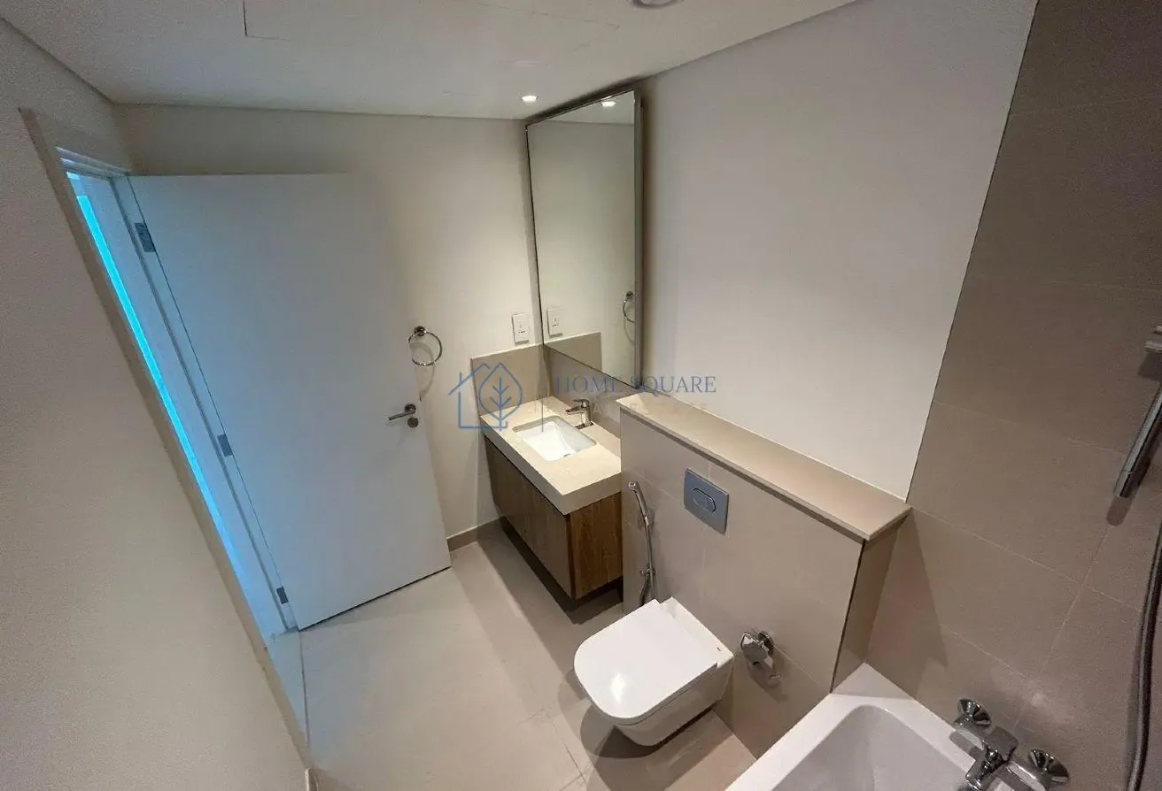 SPACIOUS 1BR | SKYLINE VIEWS | INVEST IN LUXURY