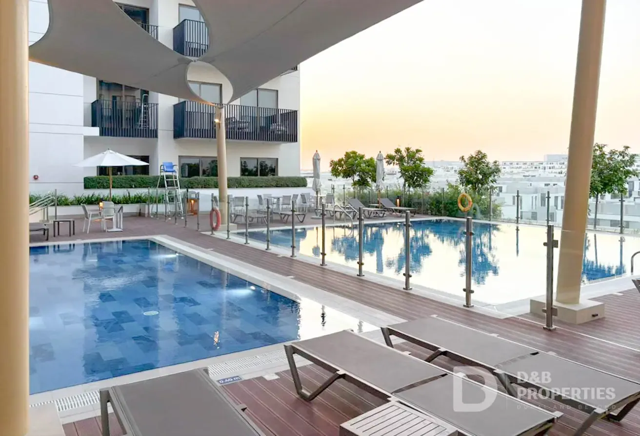 Community View | Spacious and Bright | Modern