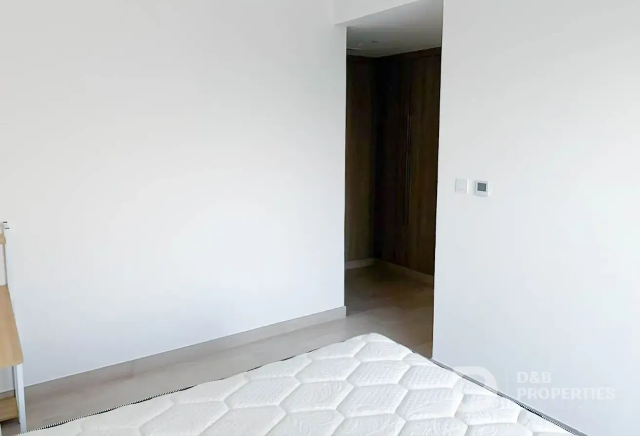 Community View | Spacious and Bright | Modern