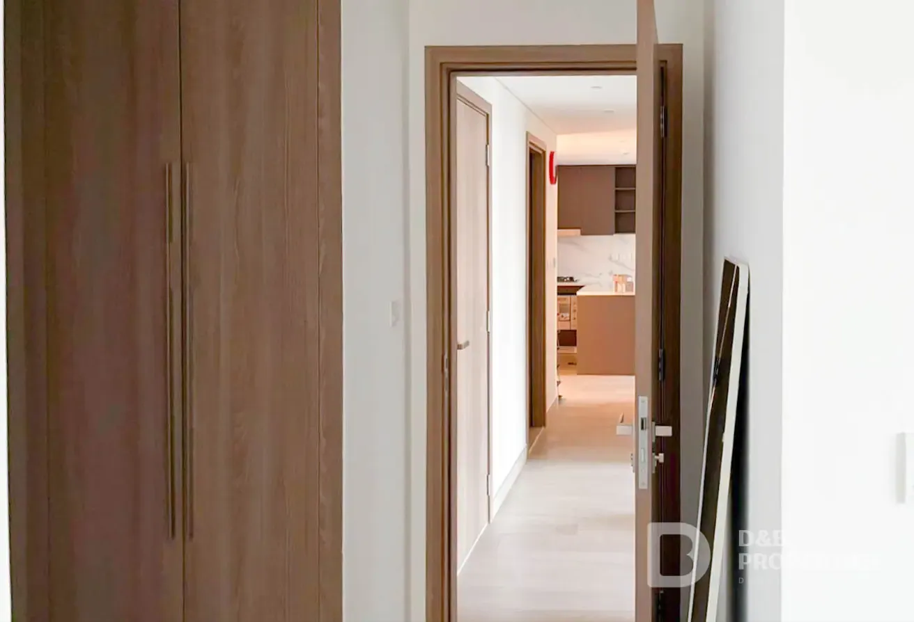 Community View | Spacious and Bright | Modern