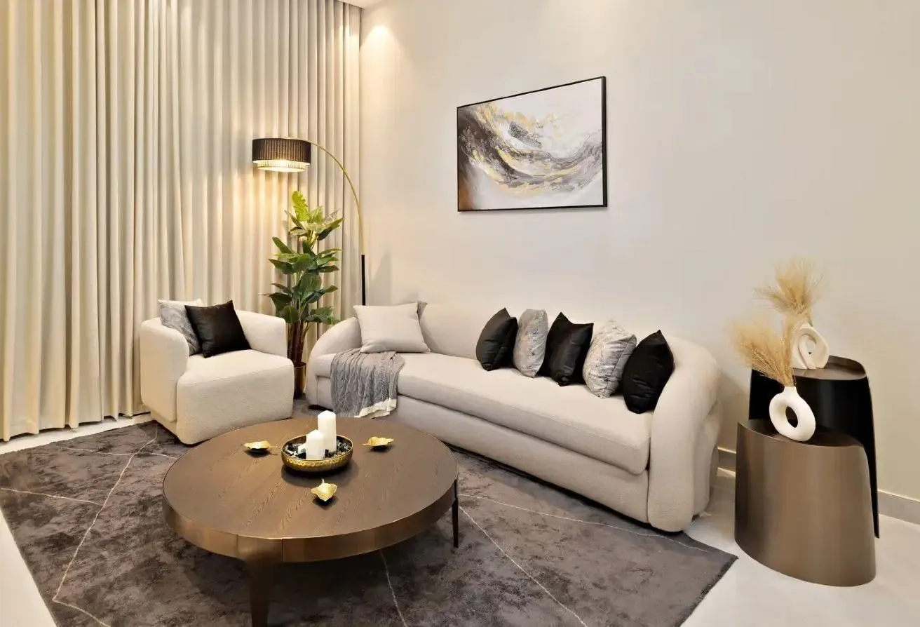 3 Bed + Study + Closed Kitchen | Discount Limited