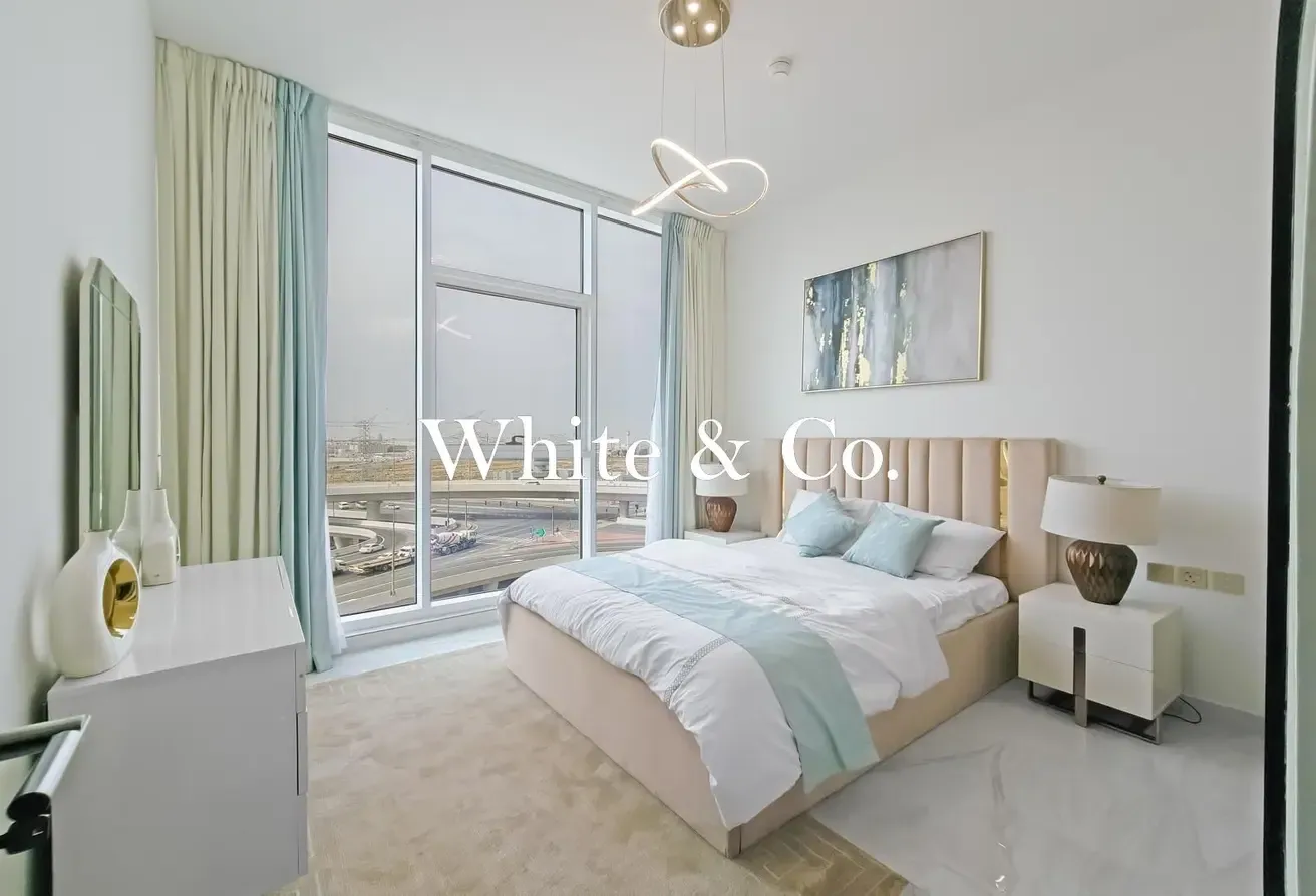 Ready to Move | High Floor | Large Terrace