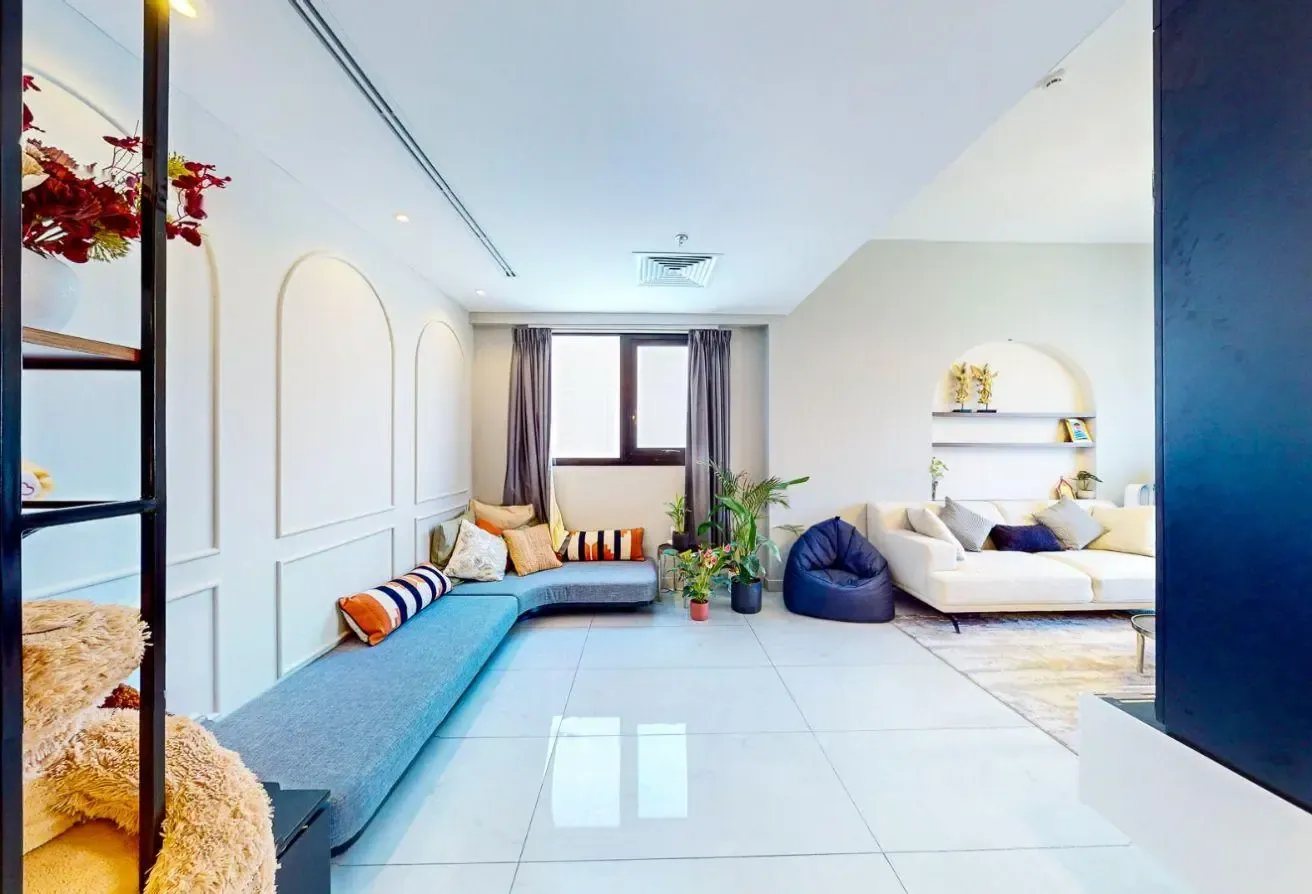 UPGRADED | FULLY FURNISHED | VACANT ON TRANSFER