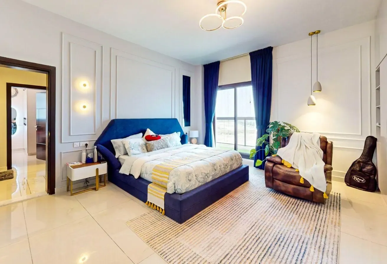 UPGRADED | FULLY FURNISHED | VACANT ON TRANSFER