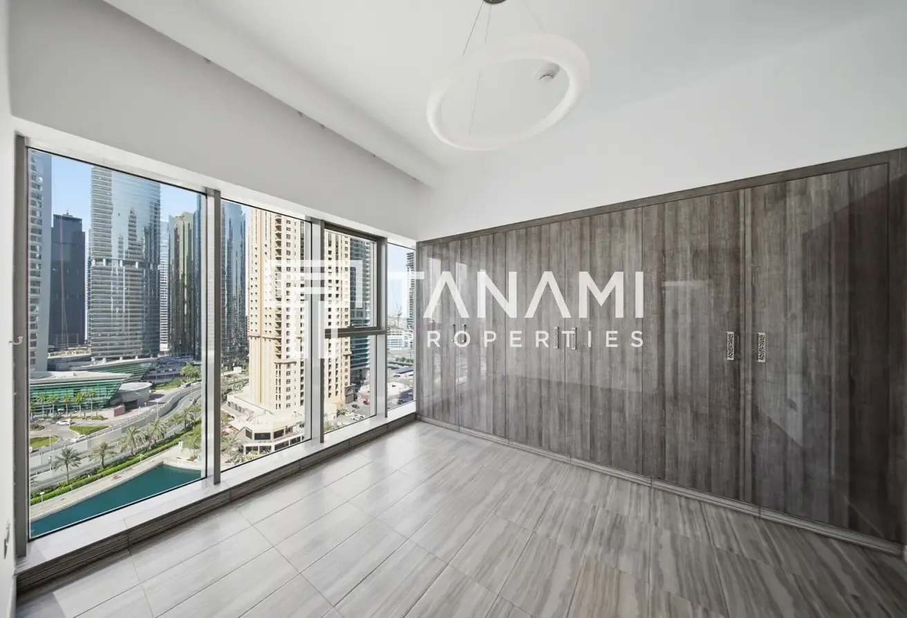 Full Lake View | Low Floor | Vacant on Transfer