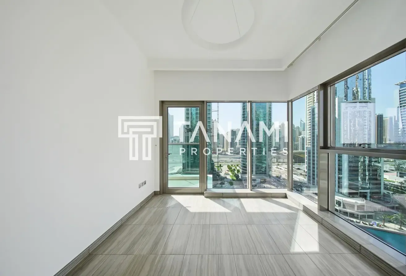 Full Lake View | Low Floor | Vacant on Transfer