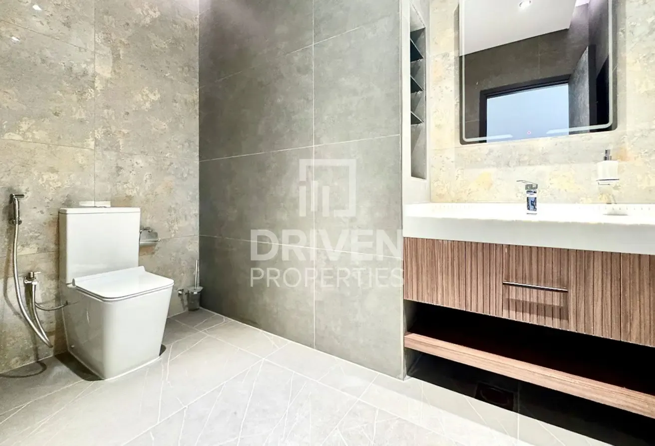 Lake View | High Floor | Fully Furnished