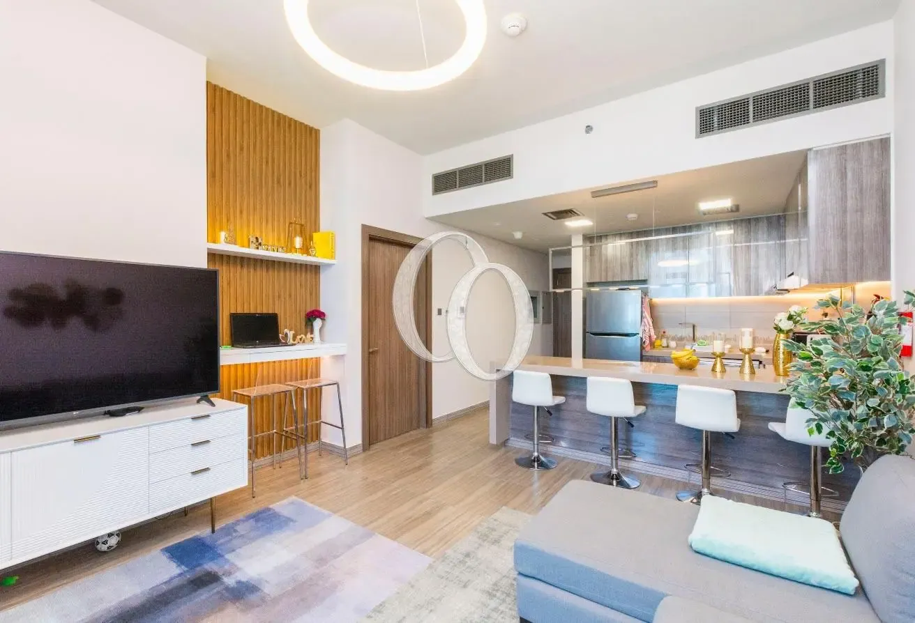 1 BR Fully Furnished | Mid August | Water Views