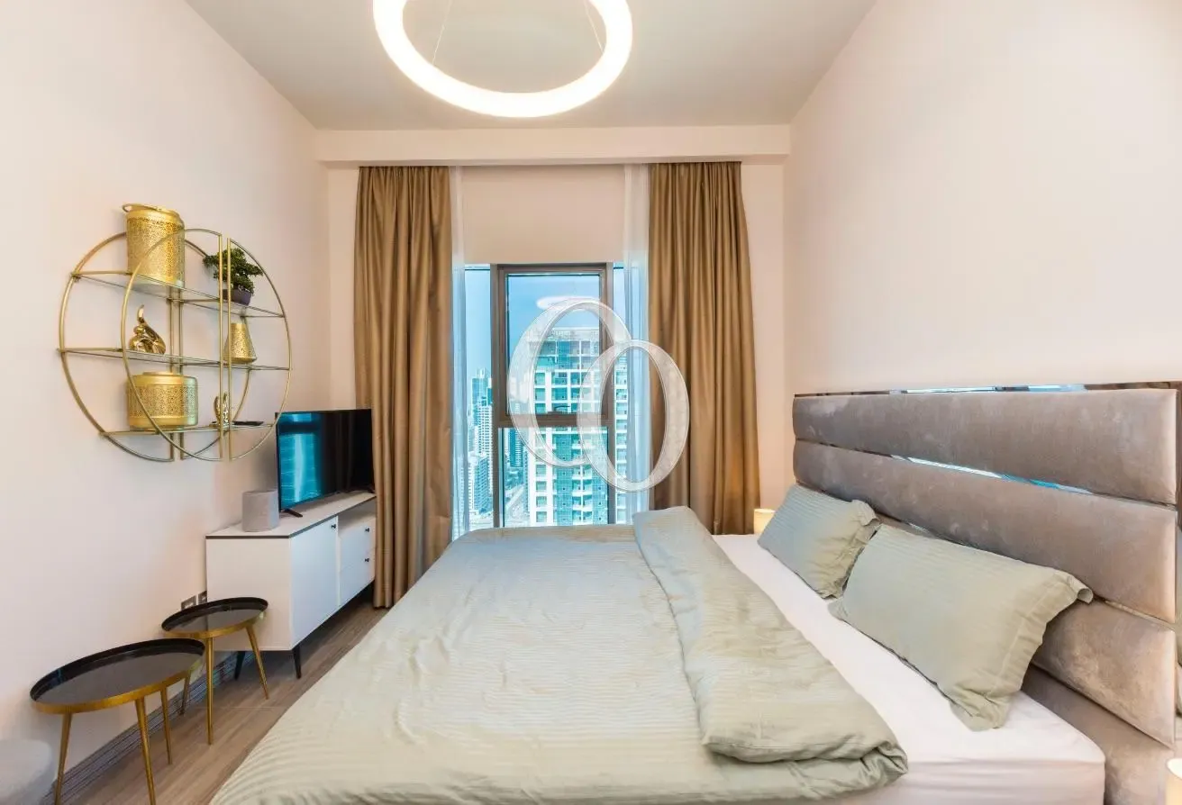 1 BR Fully Furnished | Mid August | Water Views